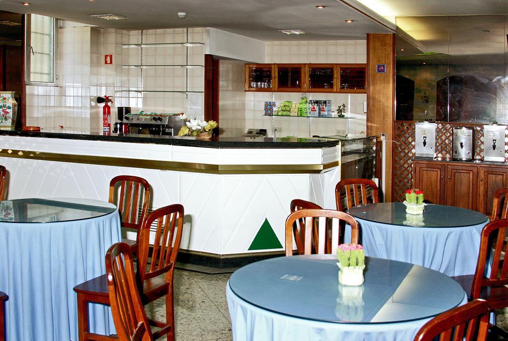Casa De Retiros N. S. Perpetuo Socorro Otel Guimarães Dış mekan fotoğraf